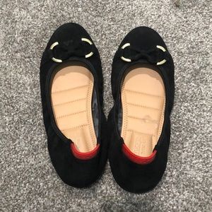 Mee too Adam Tucker flats